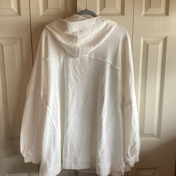 Free People NWT We The Free OVERSIZED WHITE HOODED 100%Cotton SWEATSHIRT - Picture 7 of 17